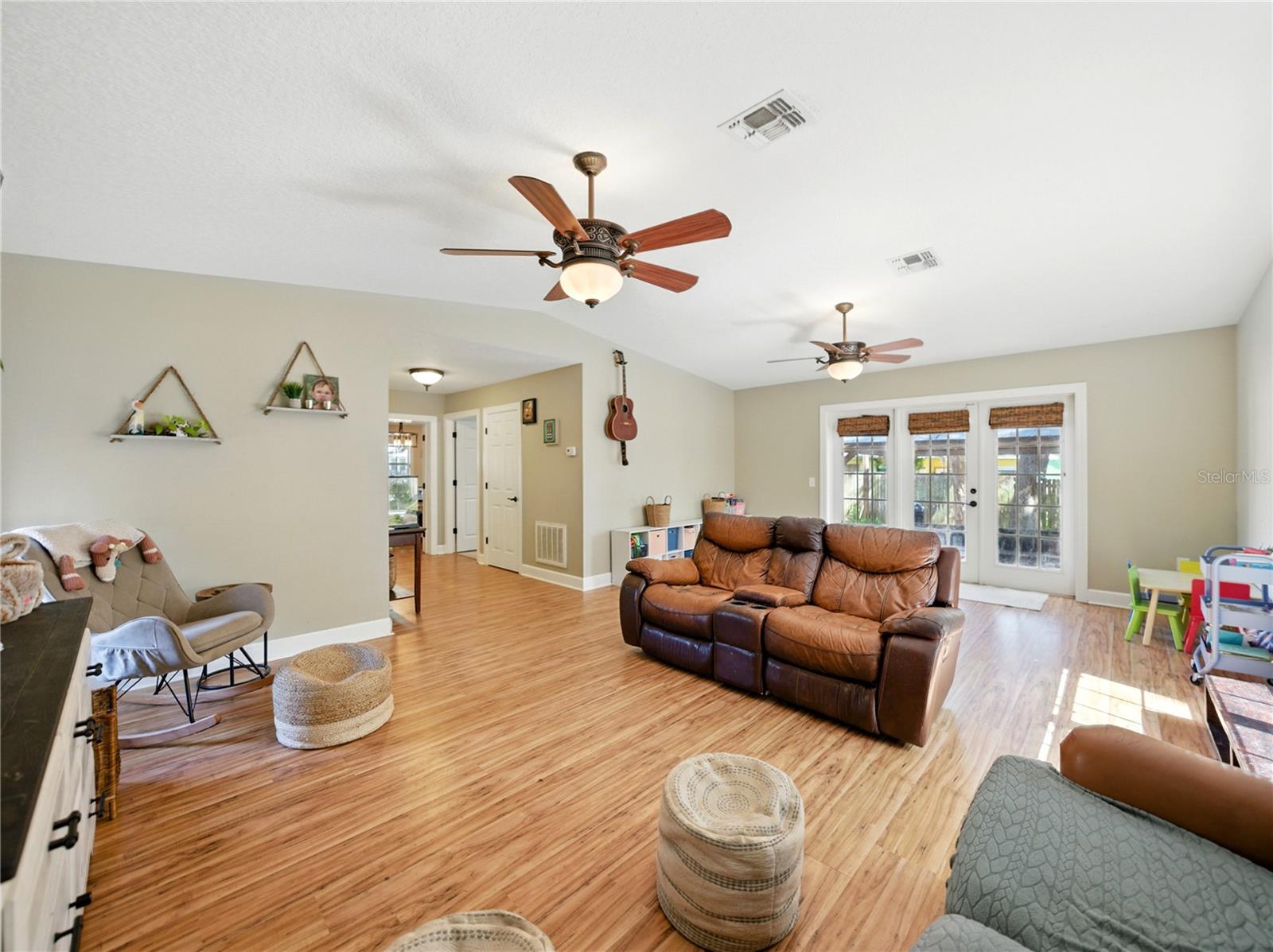 Image 9 of 47 For 14350 11th Street
