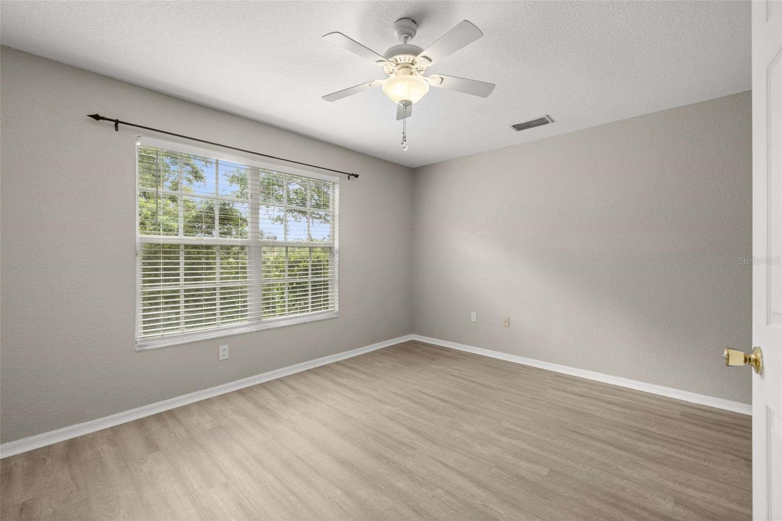 Image 10 of 32 For 1640 Lullwater Lane