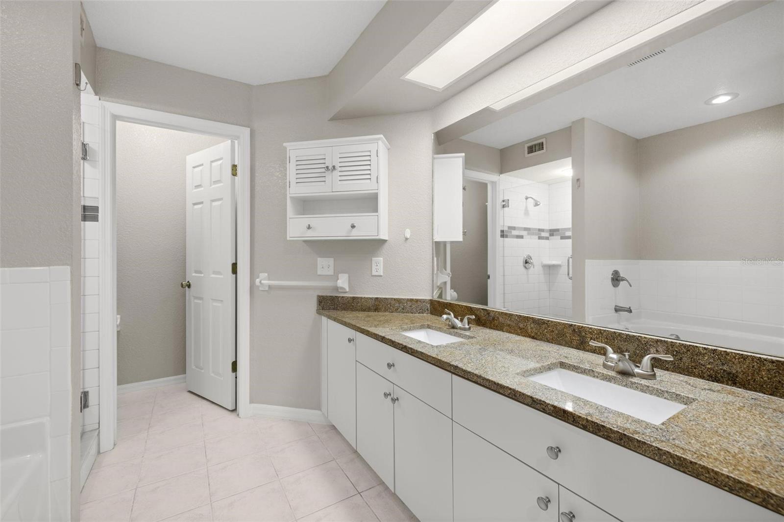 Image 13 of 32 For 1640 Lullwater Lane