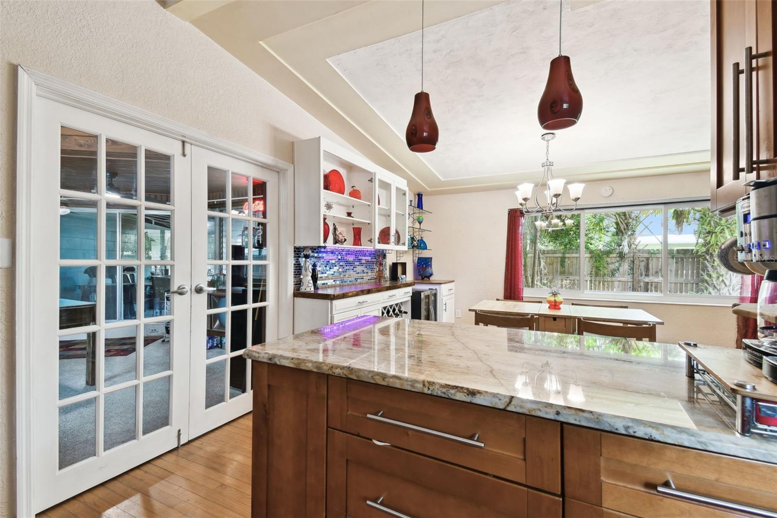 Image 13 of 43 For 422 Dunedin Circle