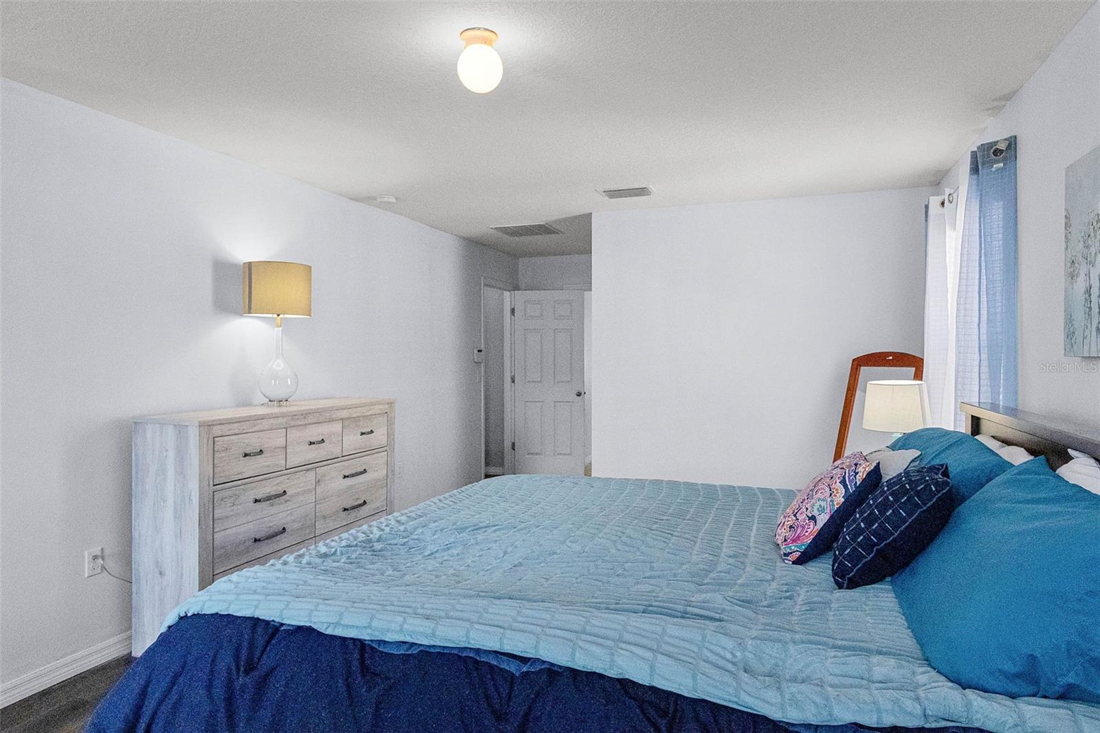 Image 25 of 65 For 27549 Stonecreek Way
