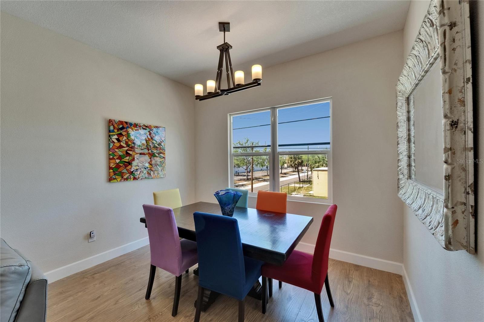 Image 12 of 41 For 718 22nd Street