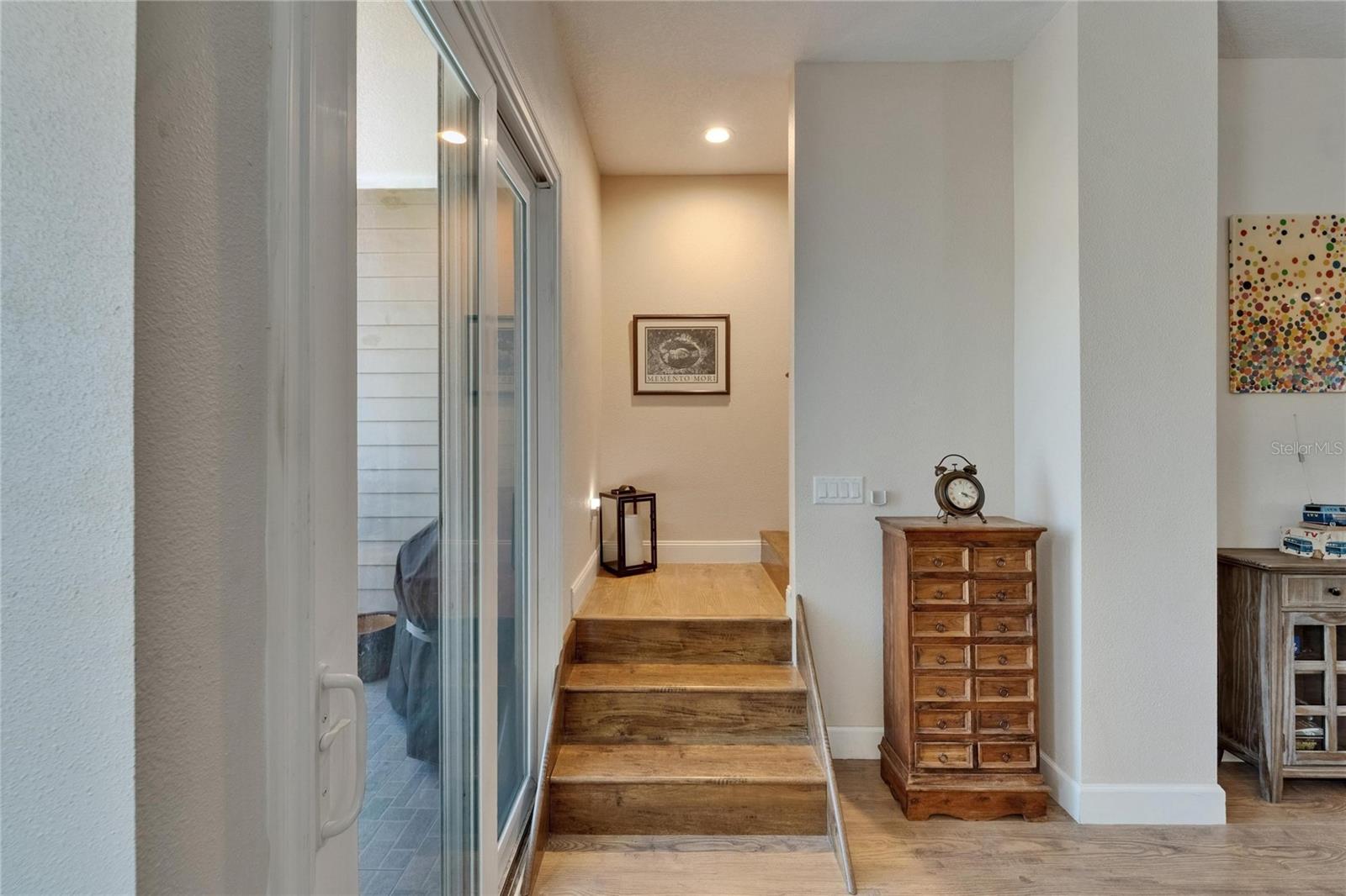Image 16 of 41 For 718 22nd Street