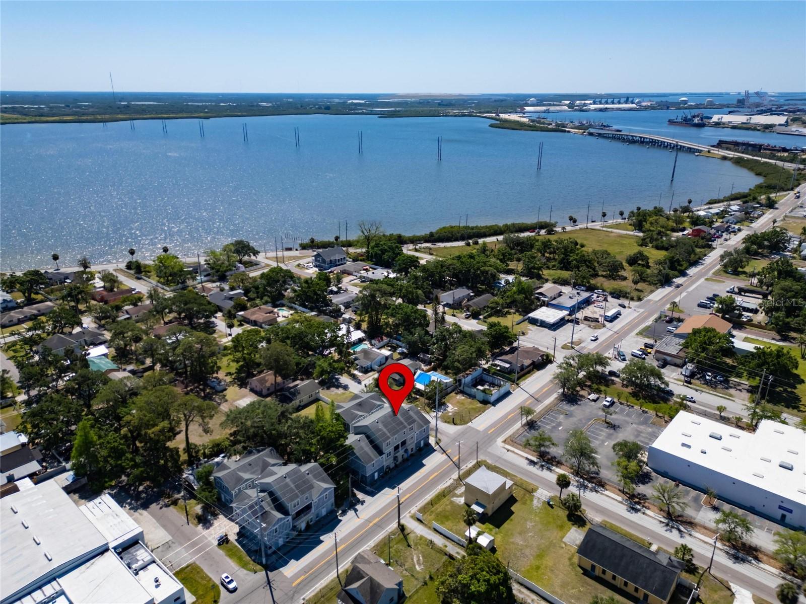 Image 31 of 41 For 718 22nd Street