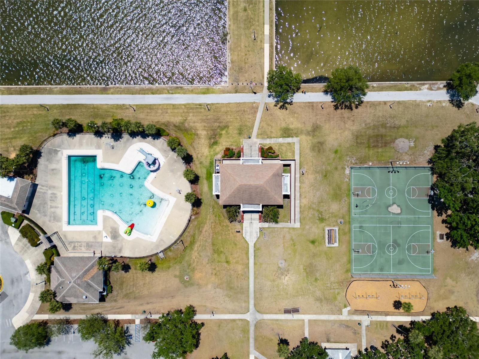 Image 34 of 41 For 718 22nd Street