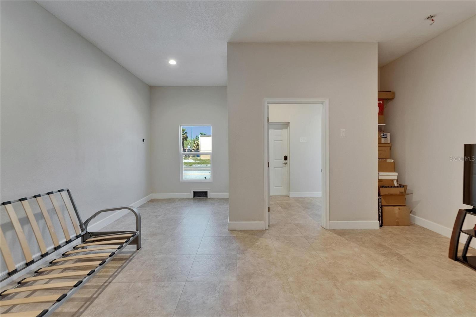 Image 4 of 41 For 718 22nd Street