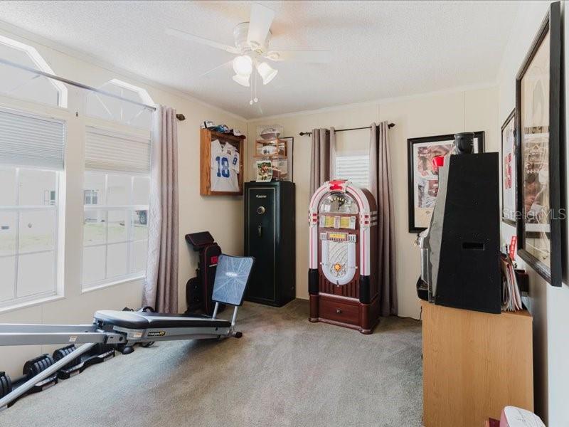 Image 11 of 39 For 8444 Fantasia Park Way