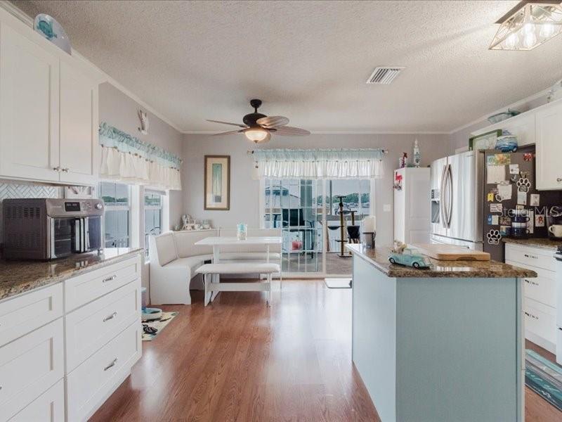 Image 7 of 39 For 8444 Fantasia Park Way