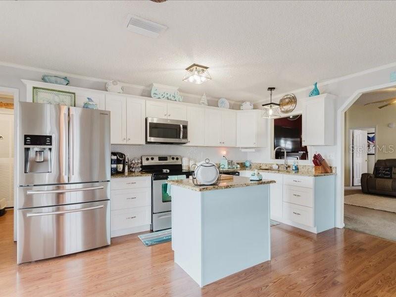 Image 9 of 39 For 8444 Fantasia Park Way