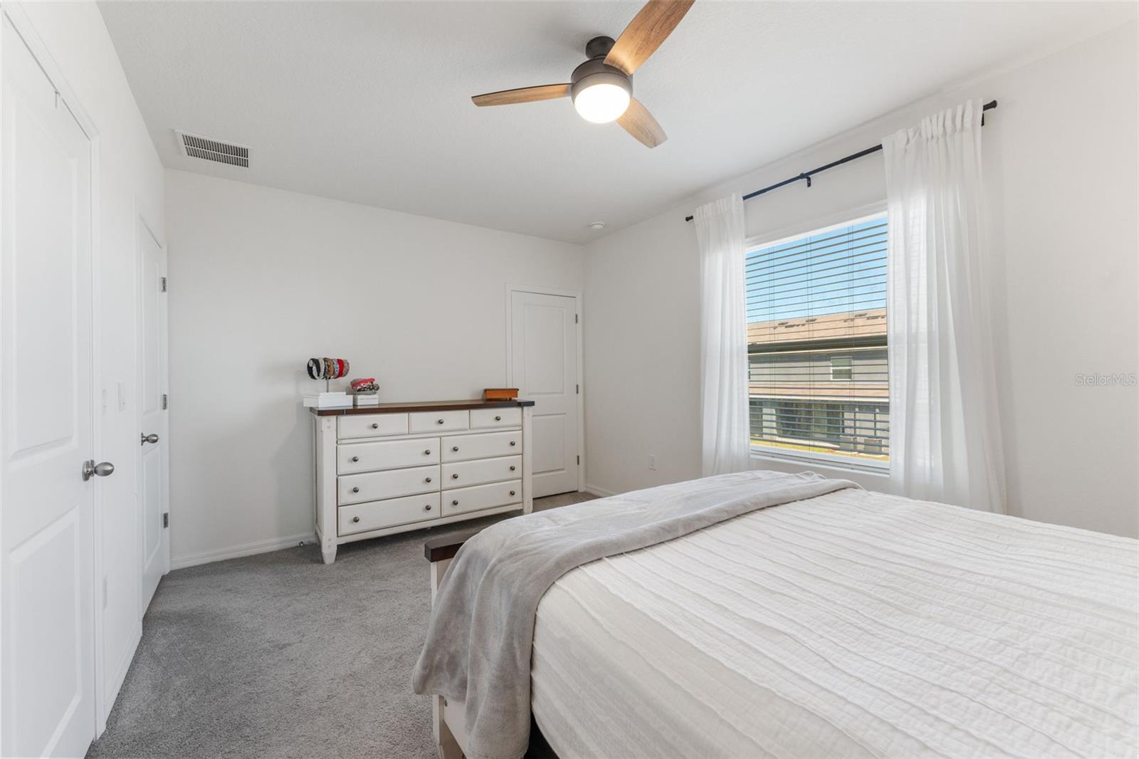 Image 15 of 45 For 33105 Major Oak Drive