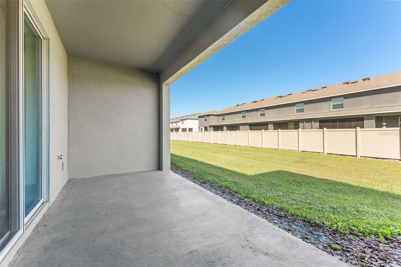 Image 30 of 45 For 33105 Major Oak Drive