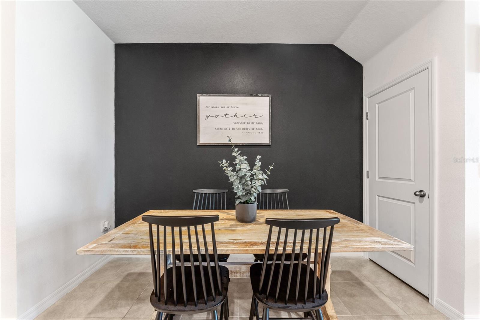Image 9 of 45 For 33105 Major Oak Drive