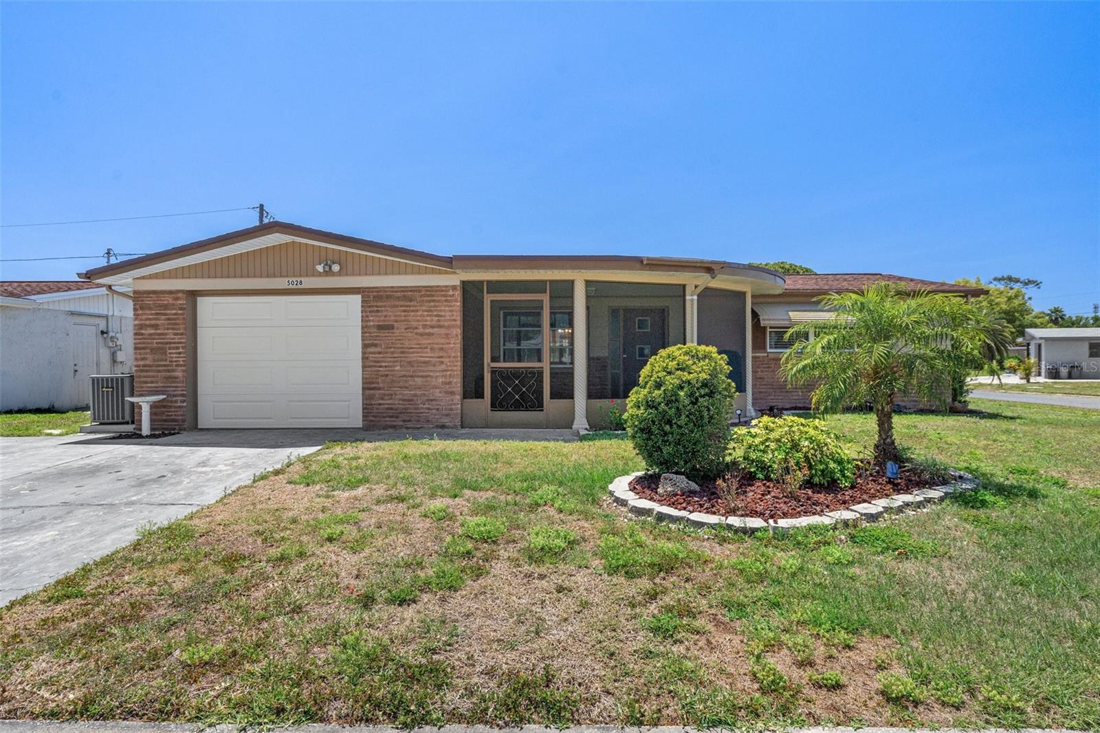 Image 2 of 17 For 5028 Victoria Lane
