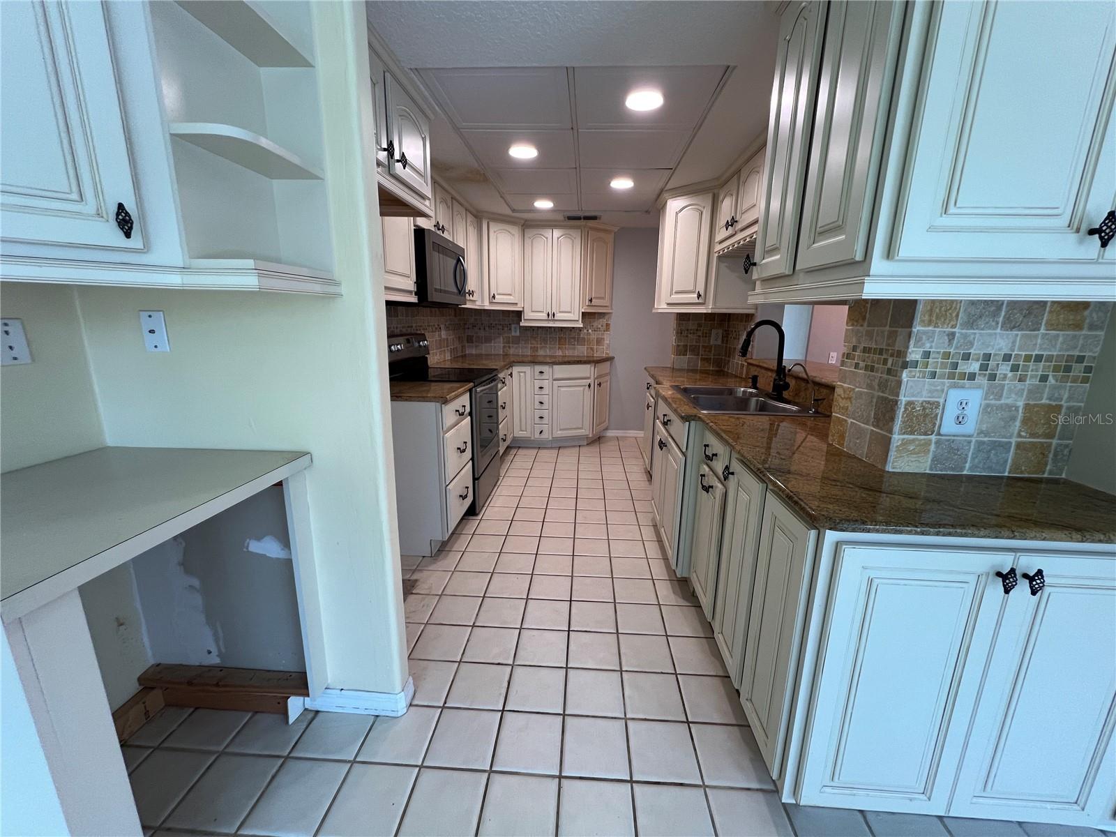 Image 3 of 27 For 8900 Keats Drive