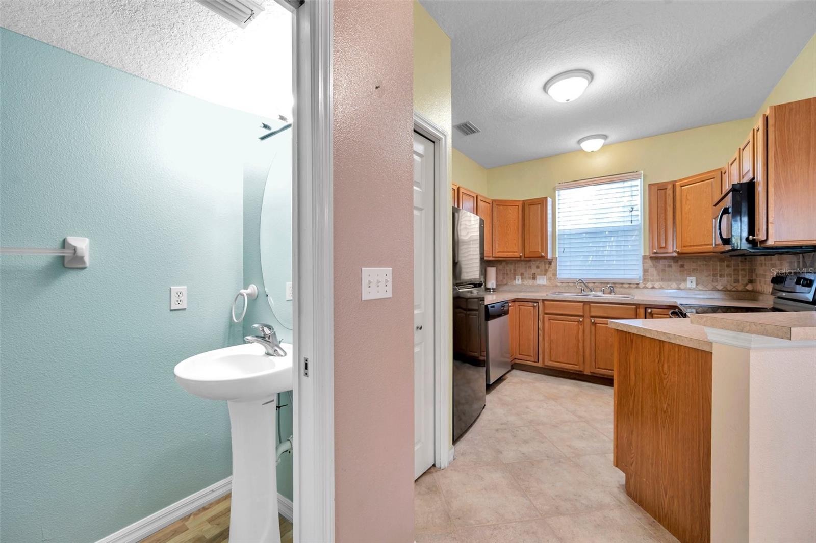 Image 17 of 64 For 13777 Forest Lake Drive