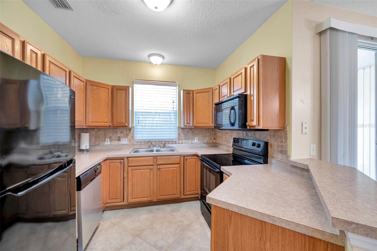 Image 18 of 64 For 13777 Forest Lake Drive