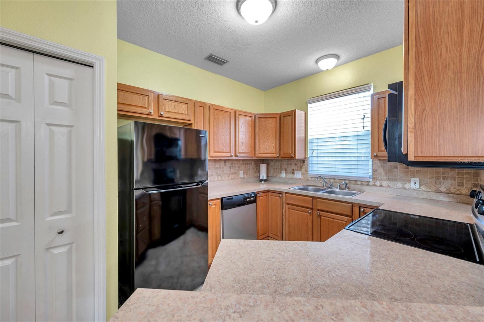 Image 20 of 64 For 13777 Forest Lake Drive