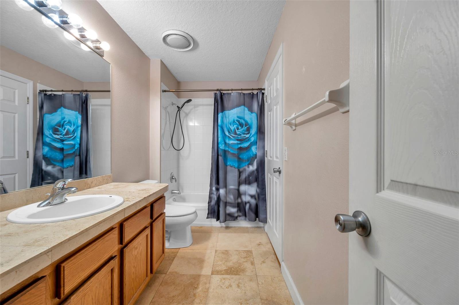 Image 33 of 64 For 13777 Forest Lake Drive