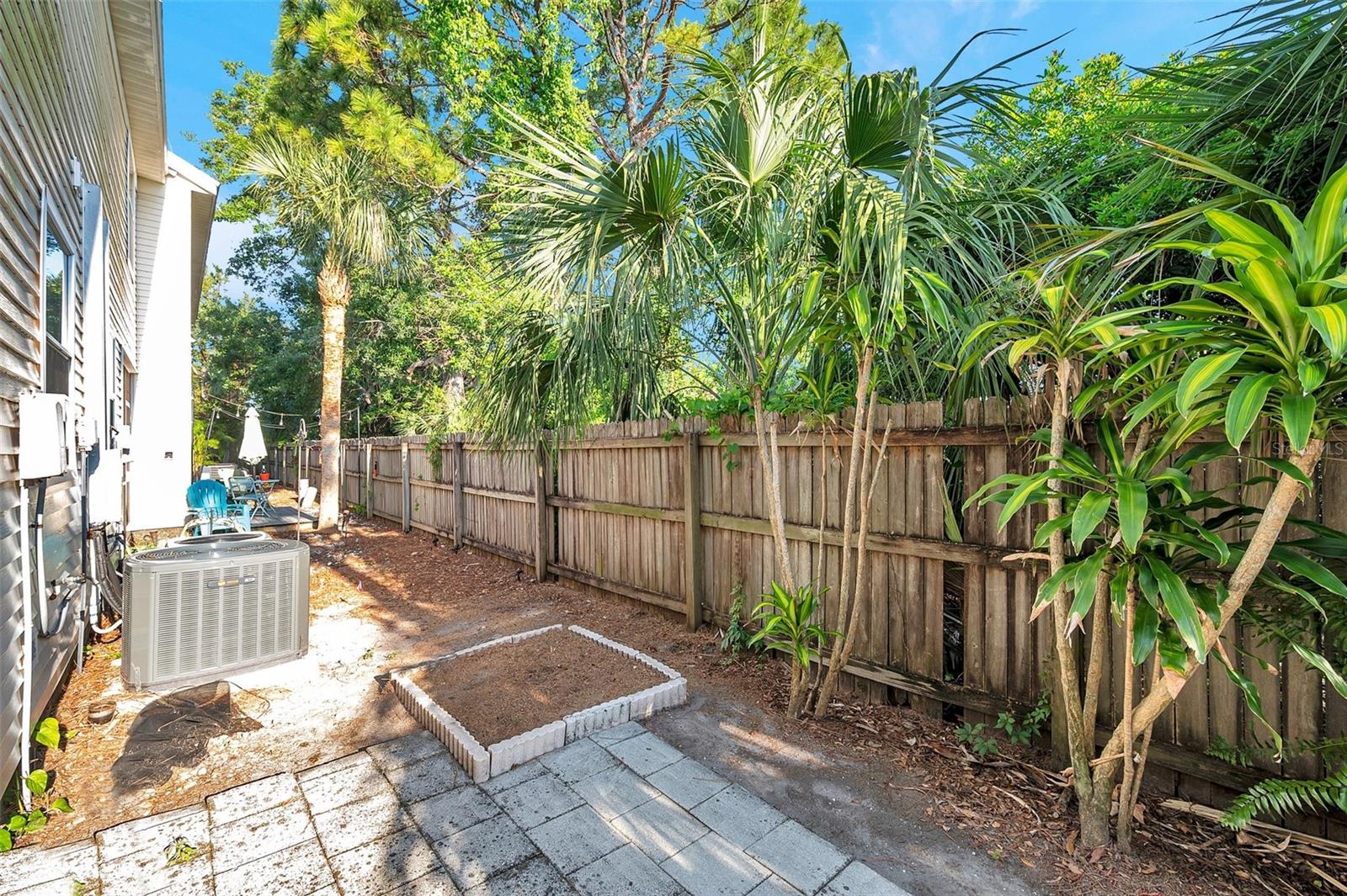 Image 45 of 64 For 13777 Forest Lake Drive