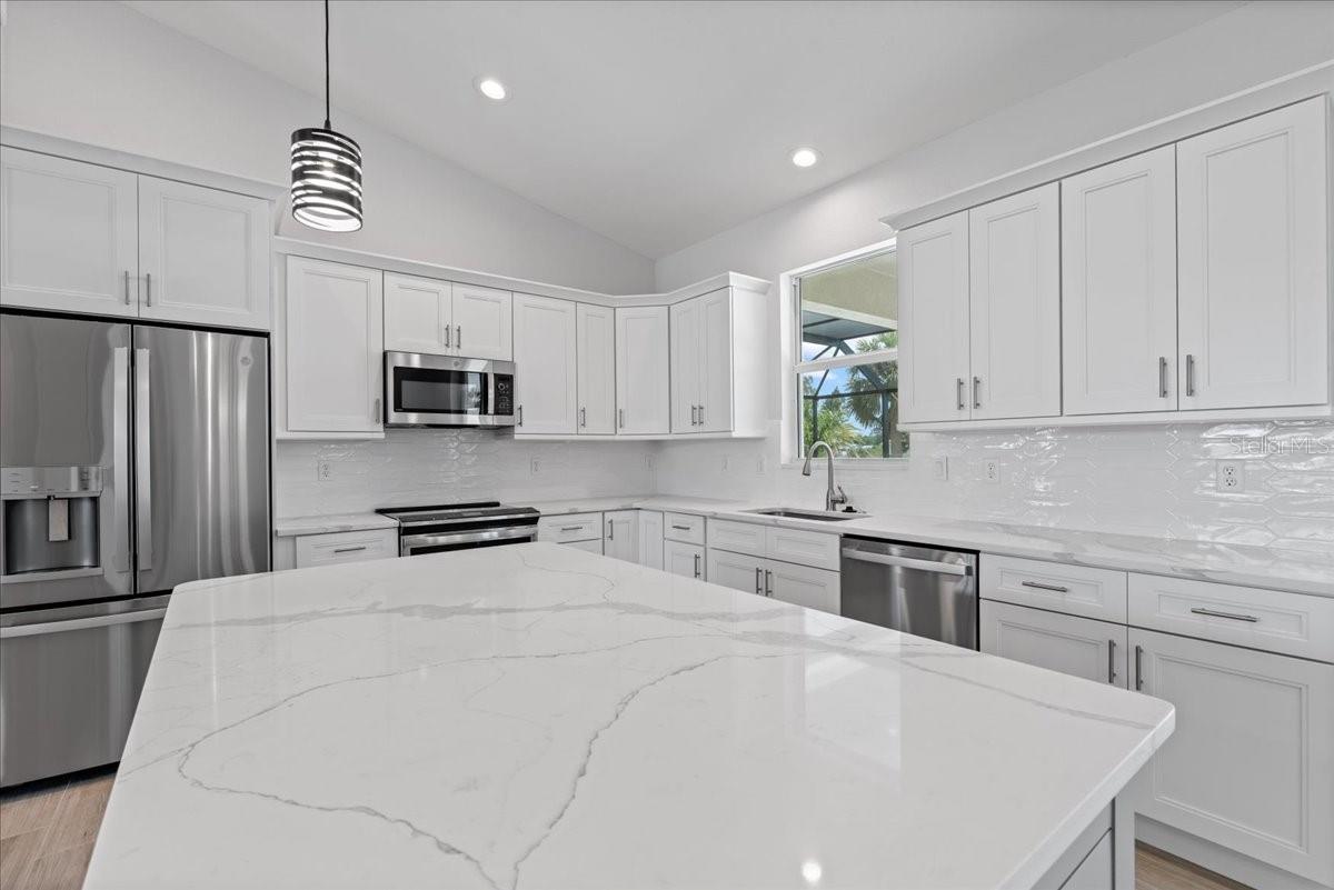 Image 16 of 39 For 10493 Grail Avenue