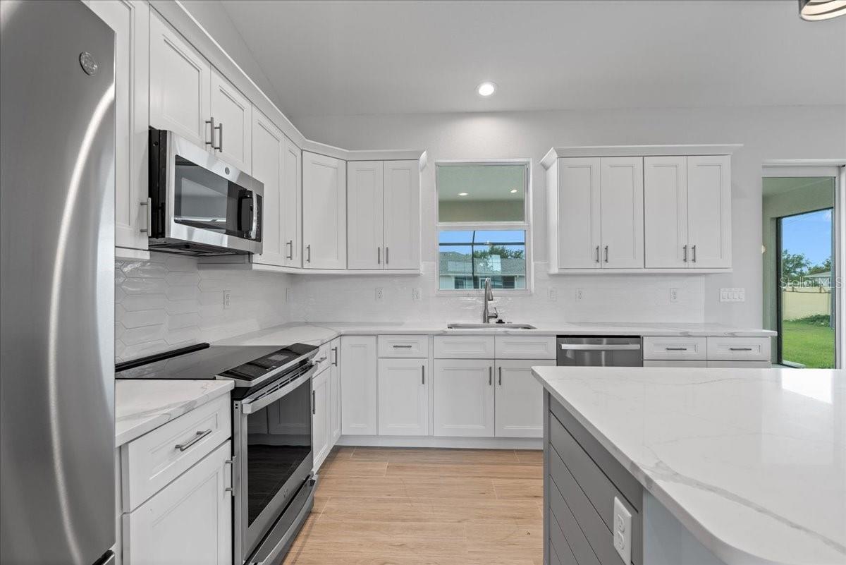 Image 19 of 39 For 10493 Grail Avenue