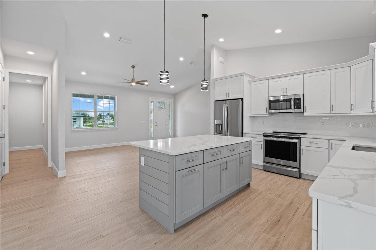 Image 21 of 39 For 10493 Grail Avenue