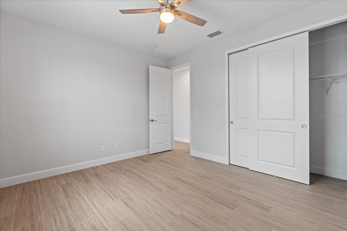Image 33 of 39 For 10493 Grail Avenue