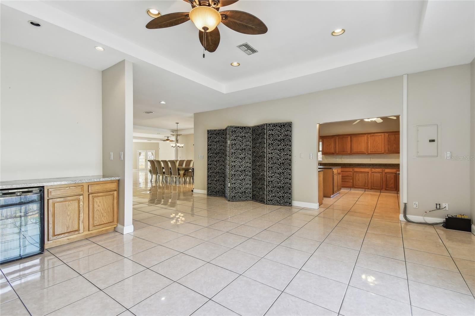 Listing photo id 16 for 284 Peninsula Avenue