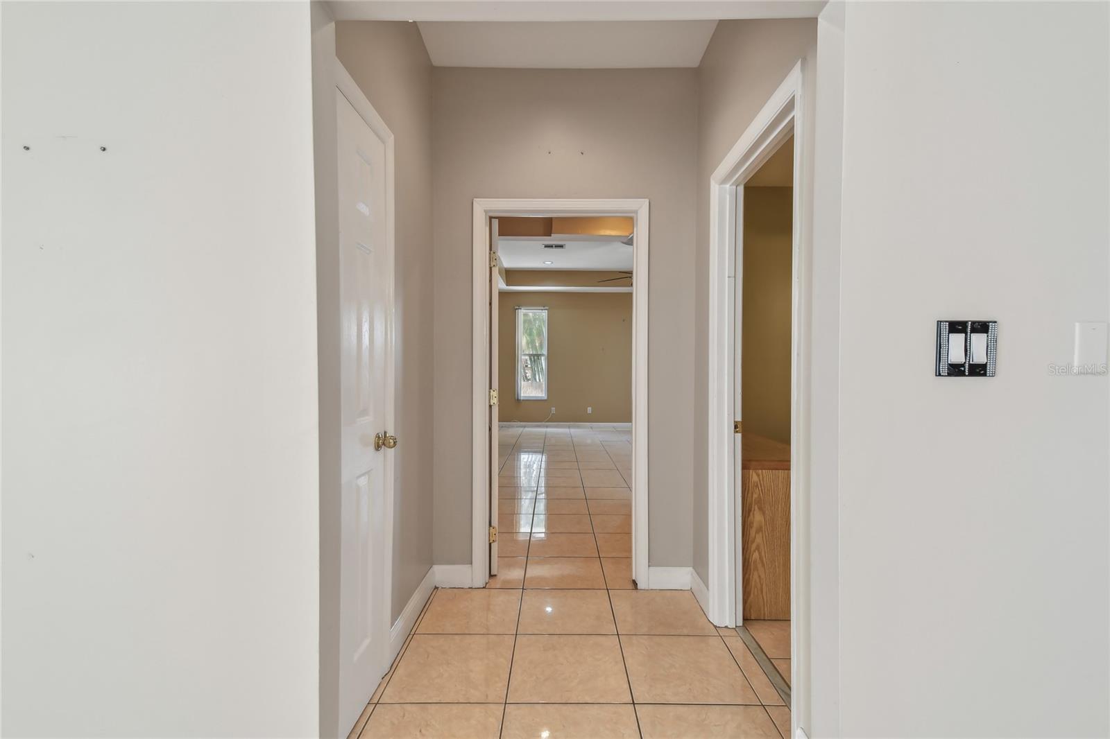 Listing photo id 17 for 284 Peninsula Avenue