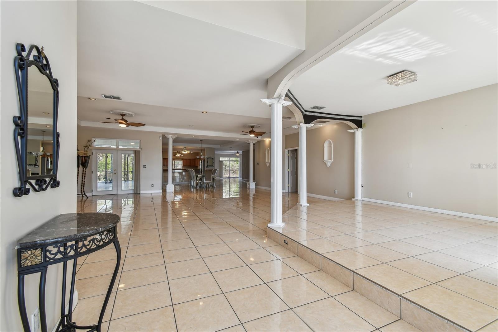 Listing photo id 0 for 284 Peninsula Avenue