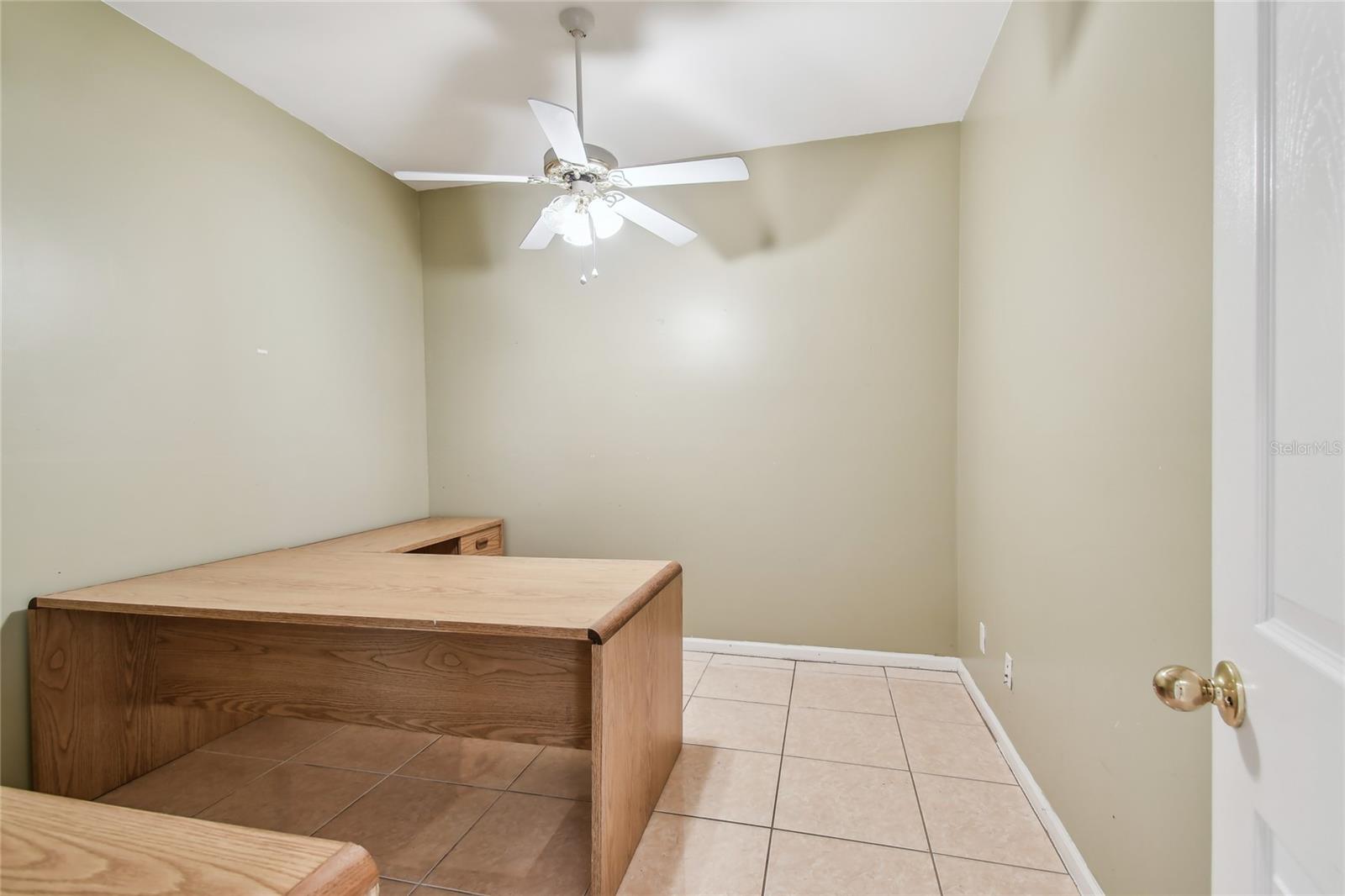 Listing photo id 24 for 284 Peninsula Avenue