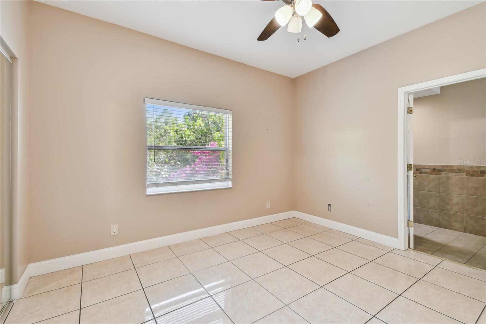 Listing photo id 30 for 284 Peninsula Avenue