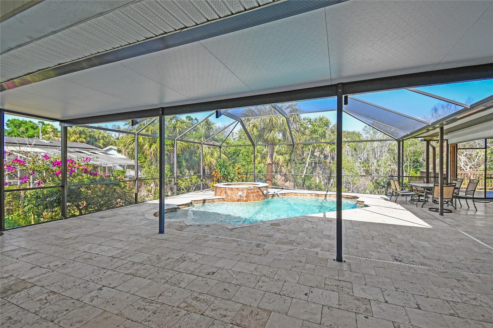 Listing photo id 35 for 284 Peninsula Avenue