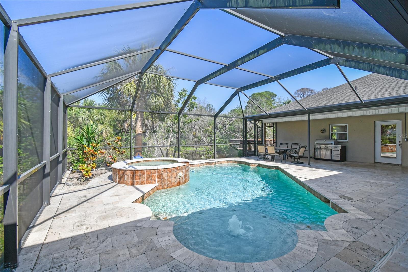 Listing photo id 38 for 284 Peninsula Avenue