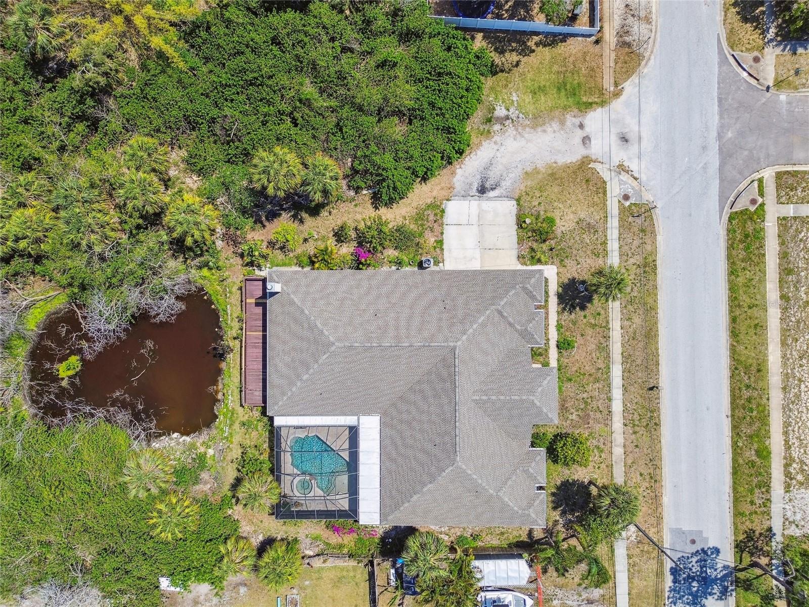 Listing photo id 44 for 284 Peninsula Avenue