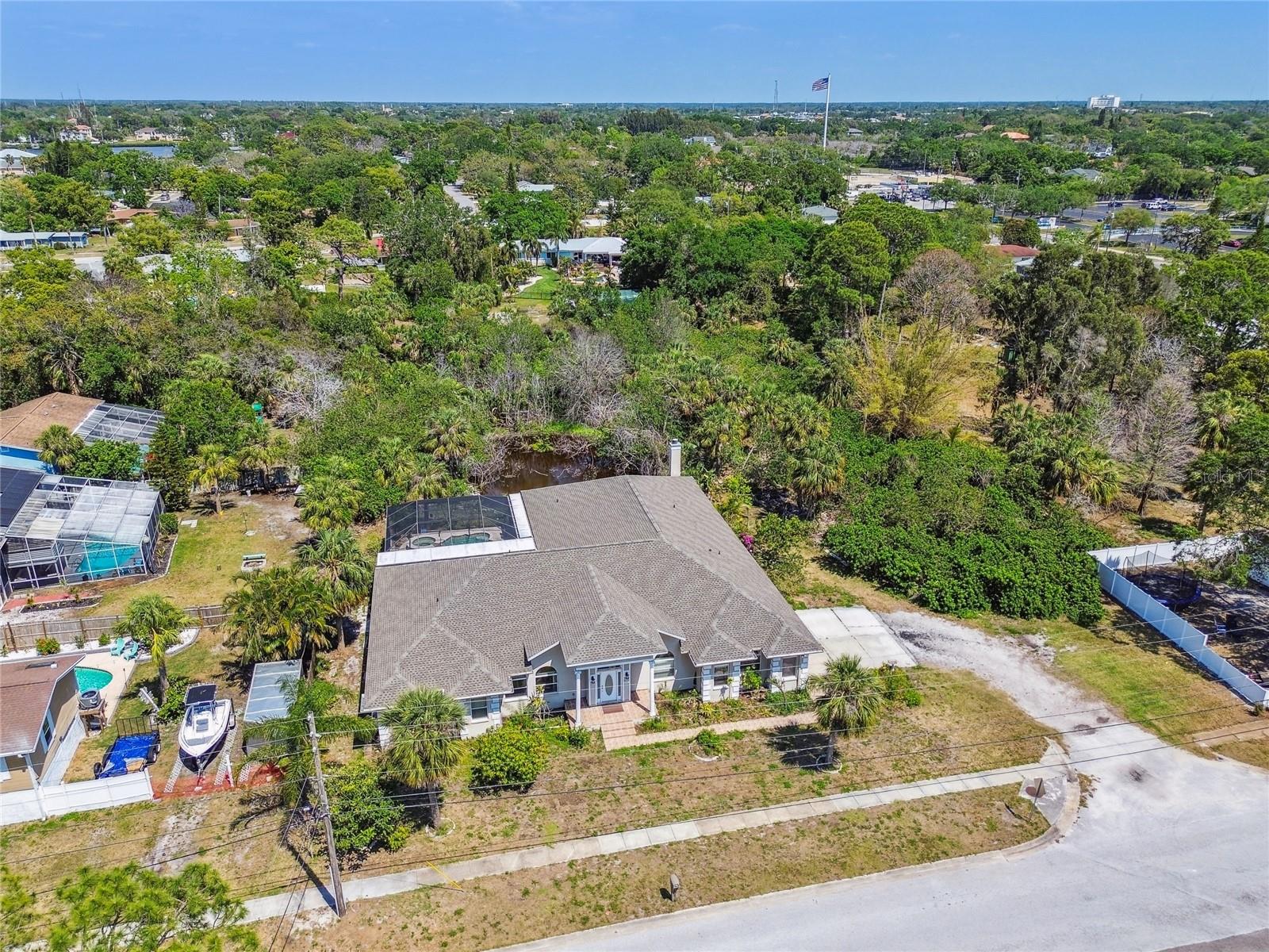 Listing photo id 45 for 284 Peninsula Avenue
