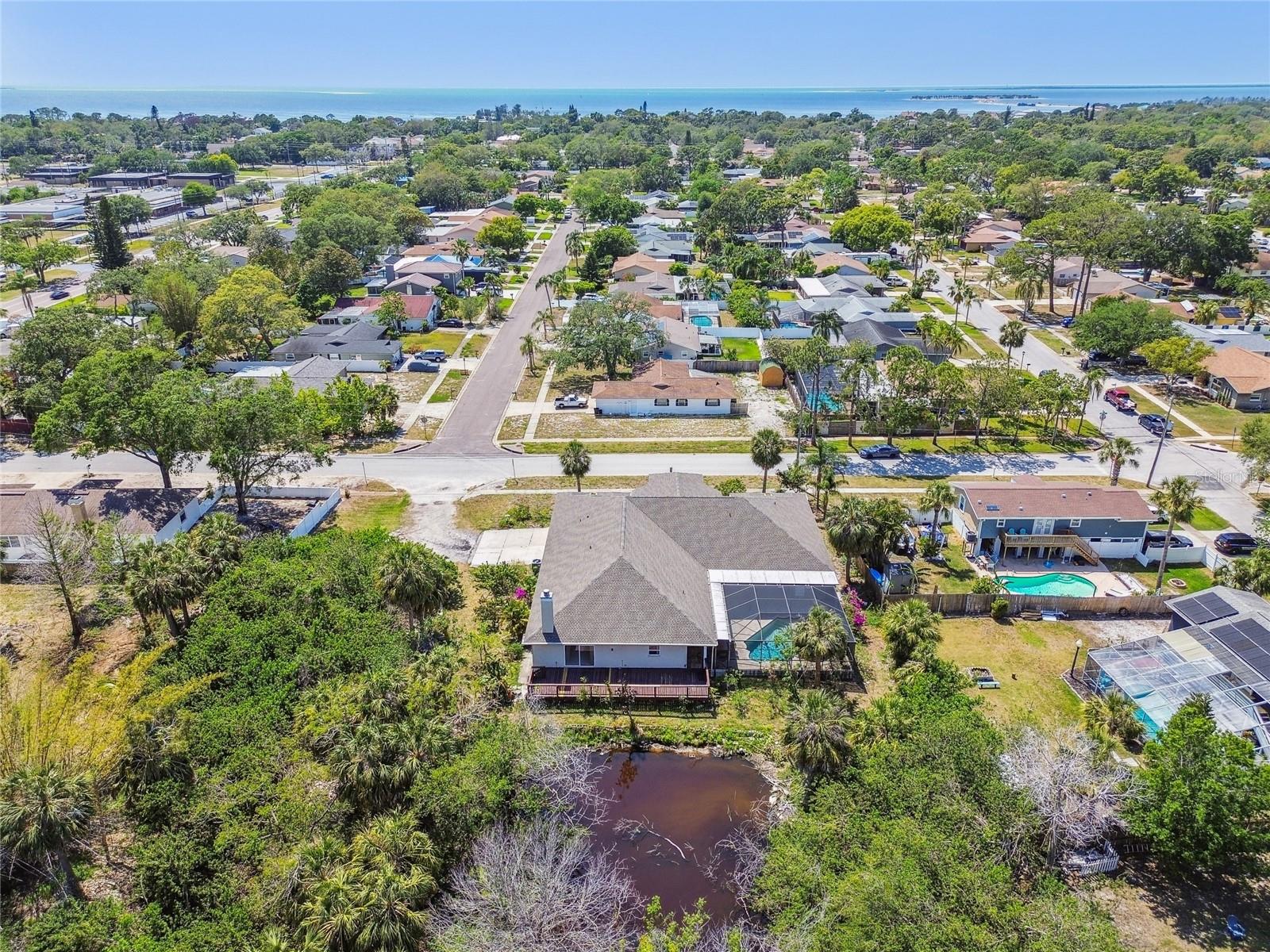 Listing photo id 46 for 284 Peninsula Avenue