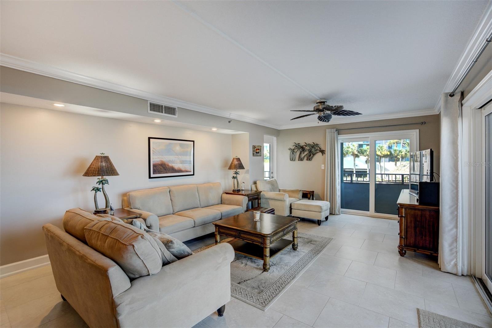 Image 3 of 25 For 1480 Gulf Boulevard 103