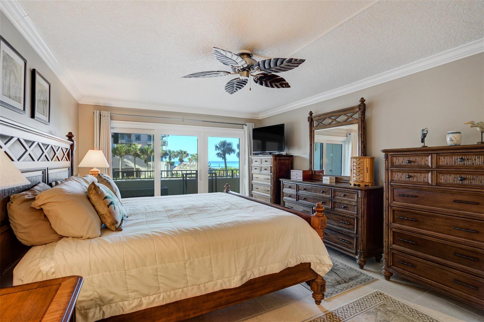Image 8 of 25 For 1480 Gulf Boulevard 103