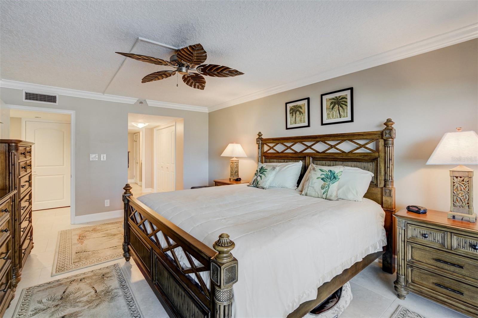 Image 9 of 25 For 1480 Gulf Boulevard 103