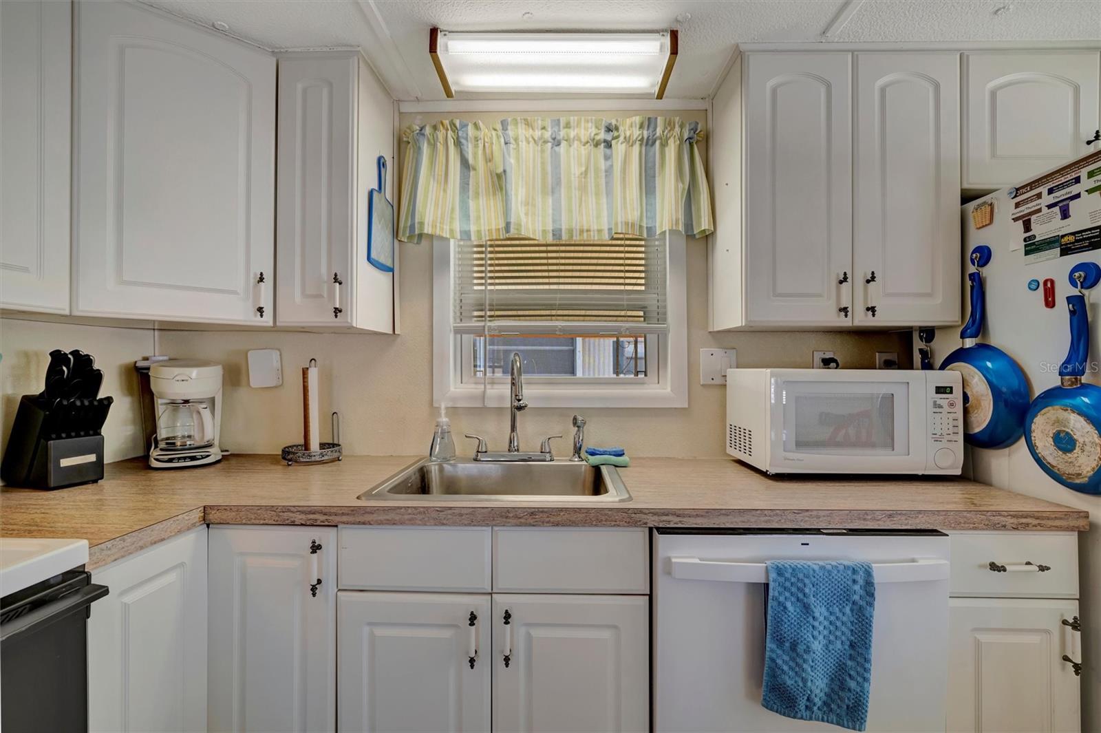 Image 4 of 21 For 104 Saint Kitts Way