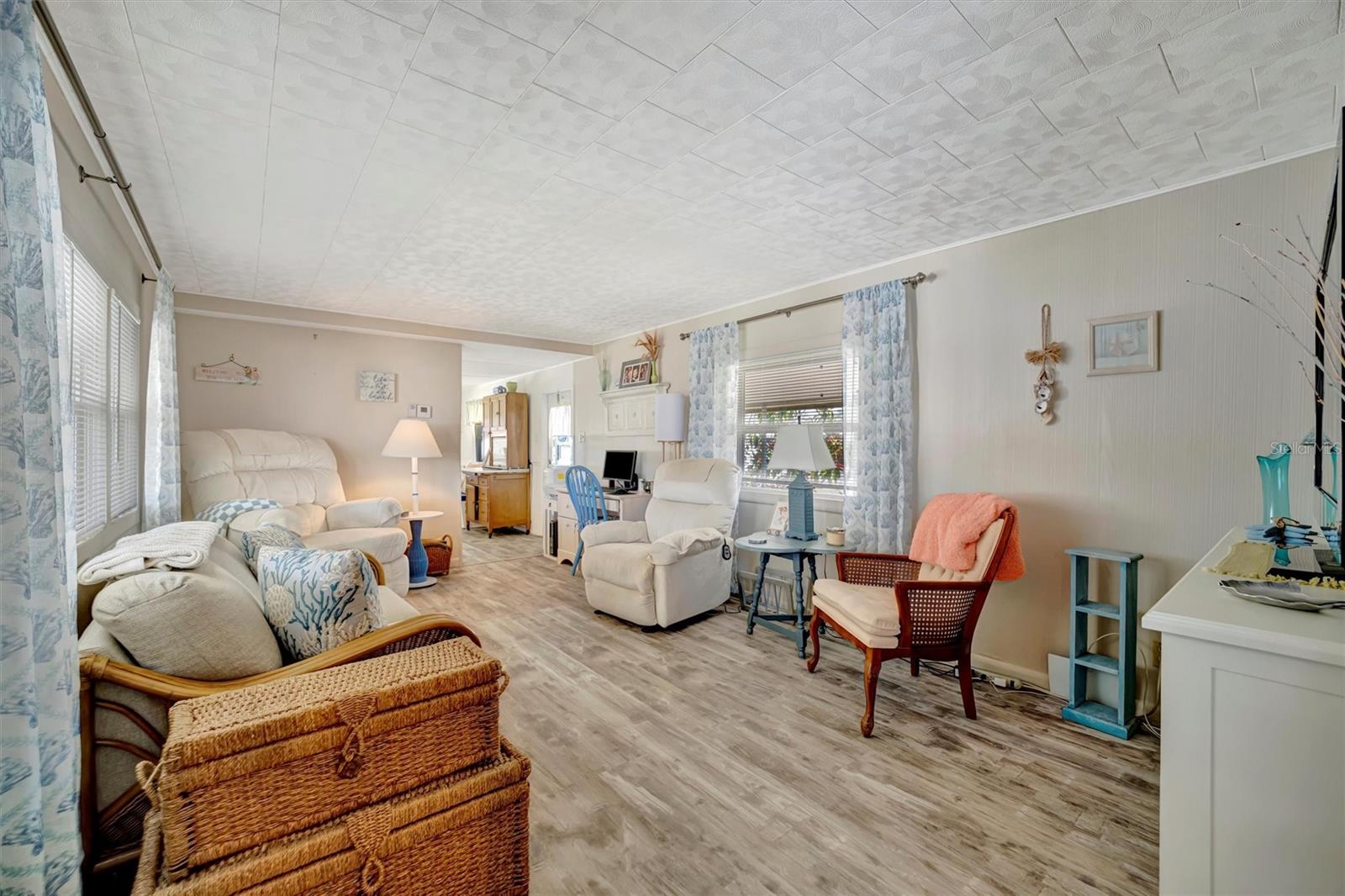 Image 8 of 21 For 104 Saint Kitts Way