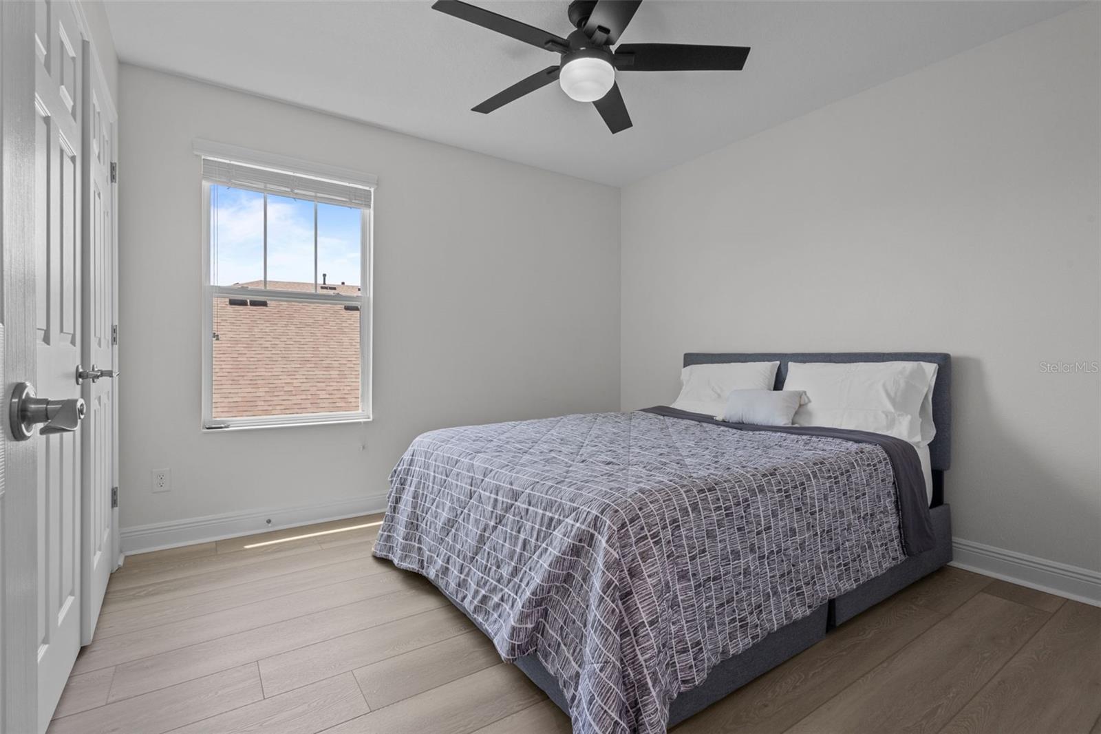 Image 23 of 58 For 4528 Ballantrae Boulevard