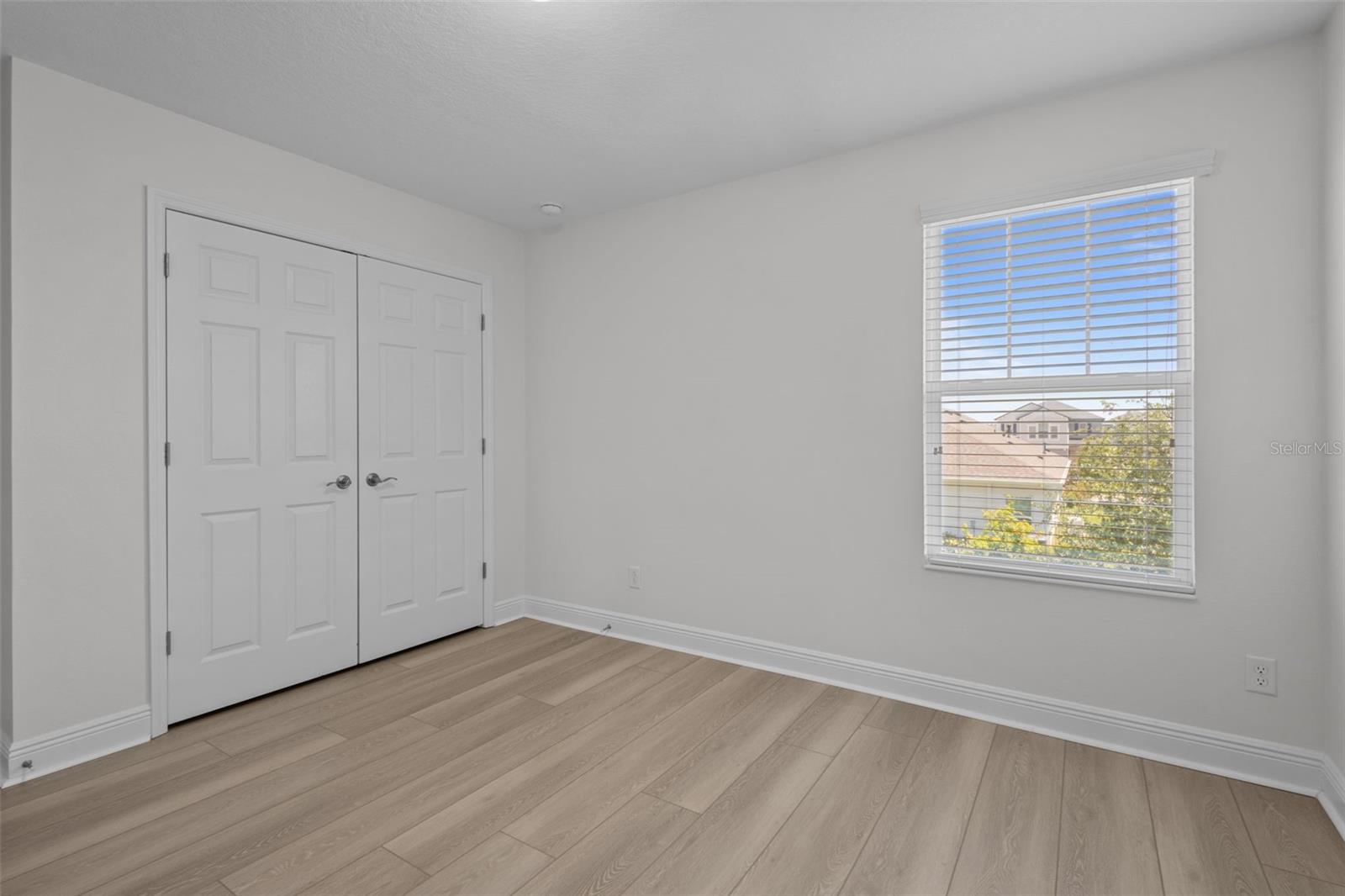 Image 28 of 58 For 4528 Ballantrae Boulevard