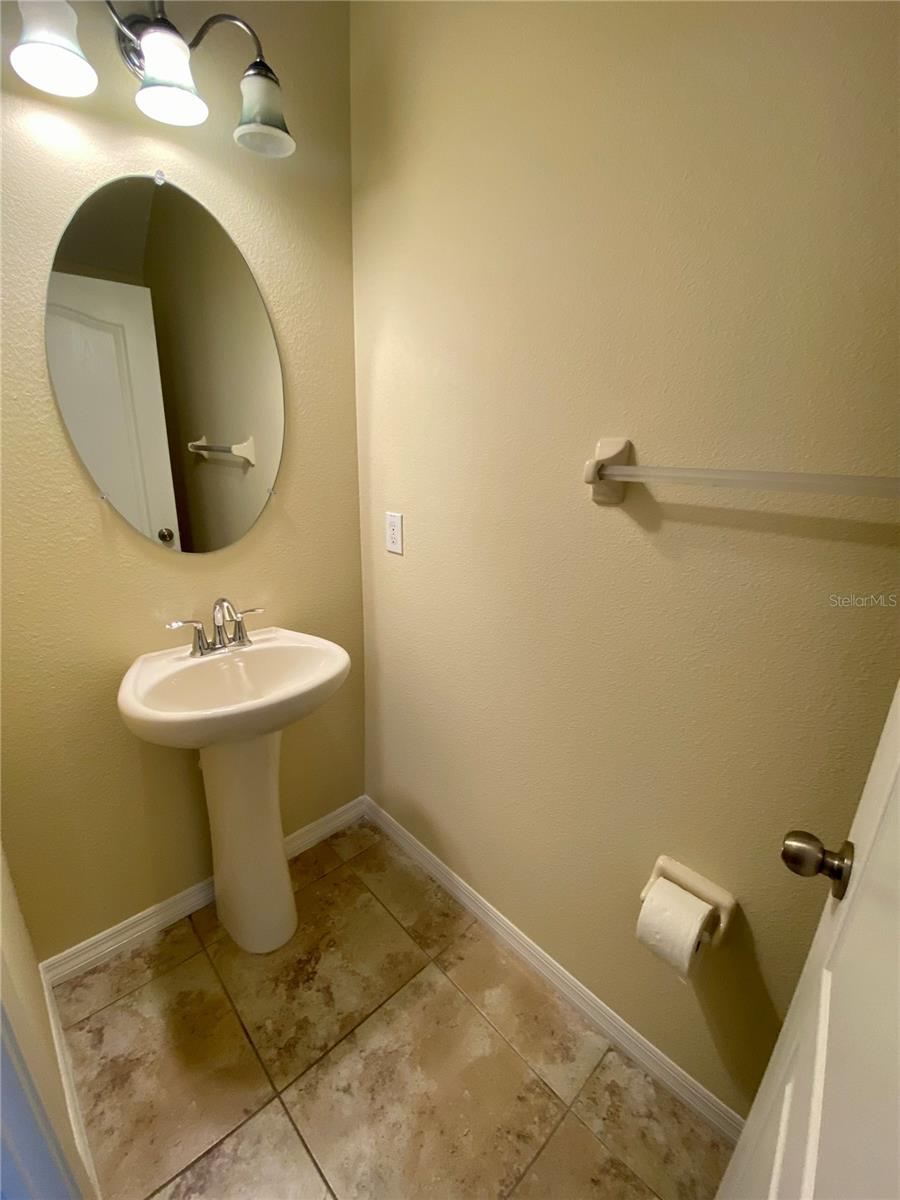 Image 16 of 31 For 20424 Berrywood Lane