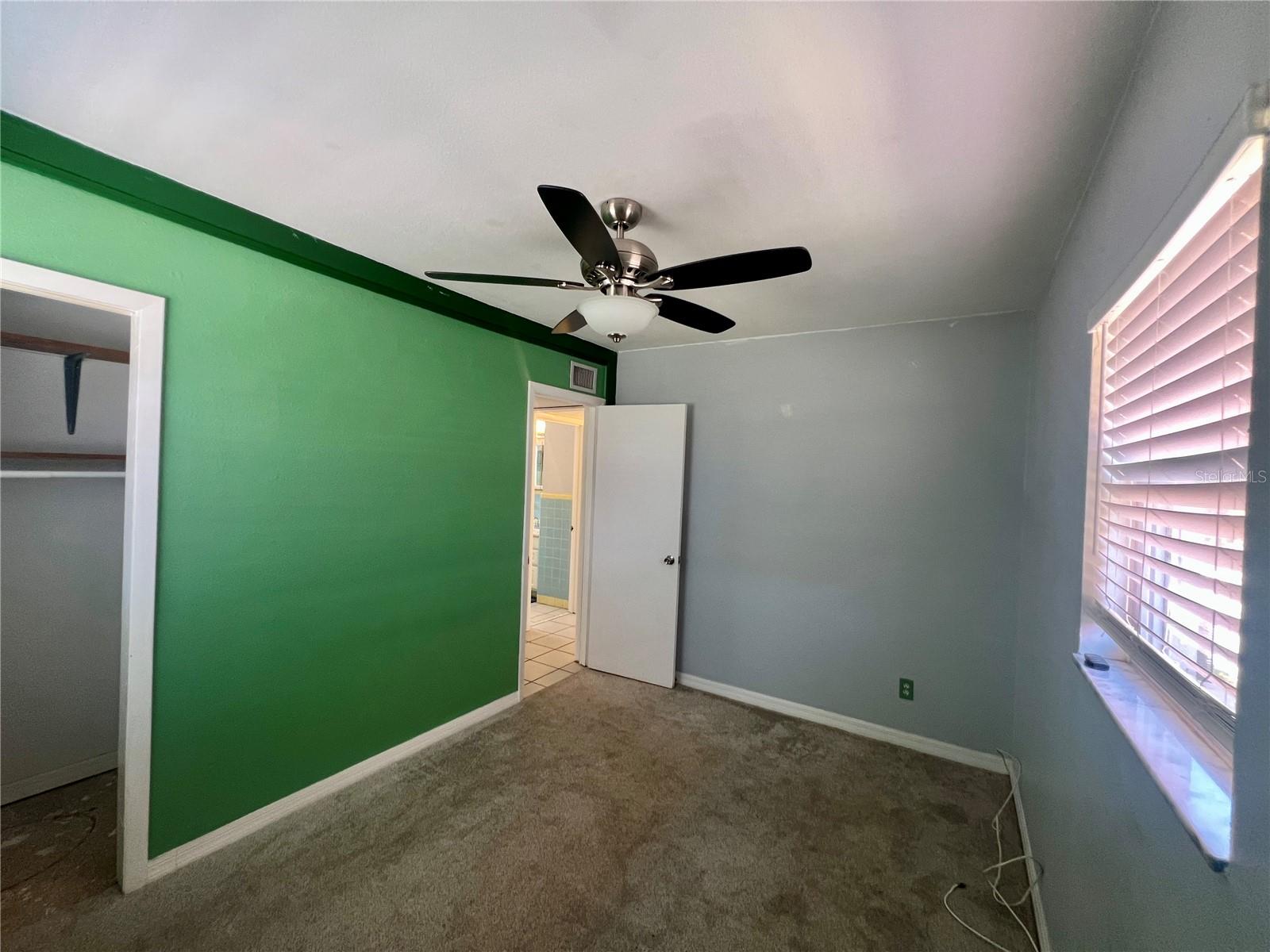 Image 11 of 24 For 2026 Burlington Avenue N