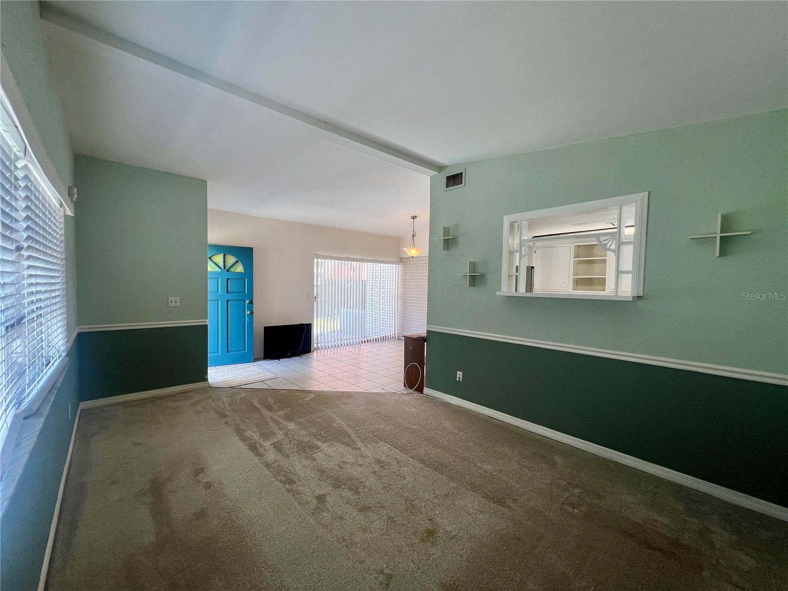 Image 3 of 24 For 2026 Burlington Avenue N