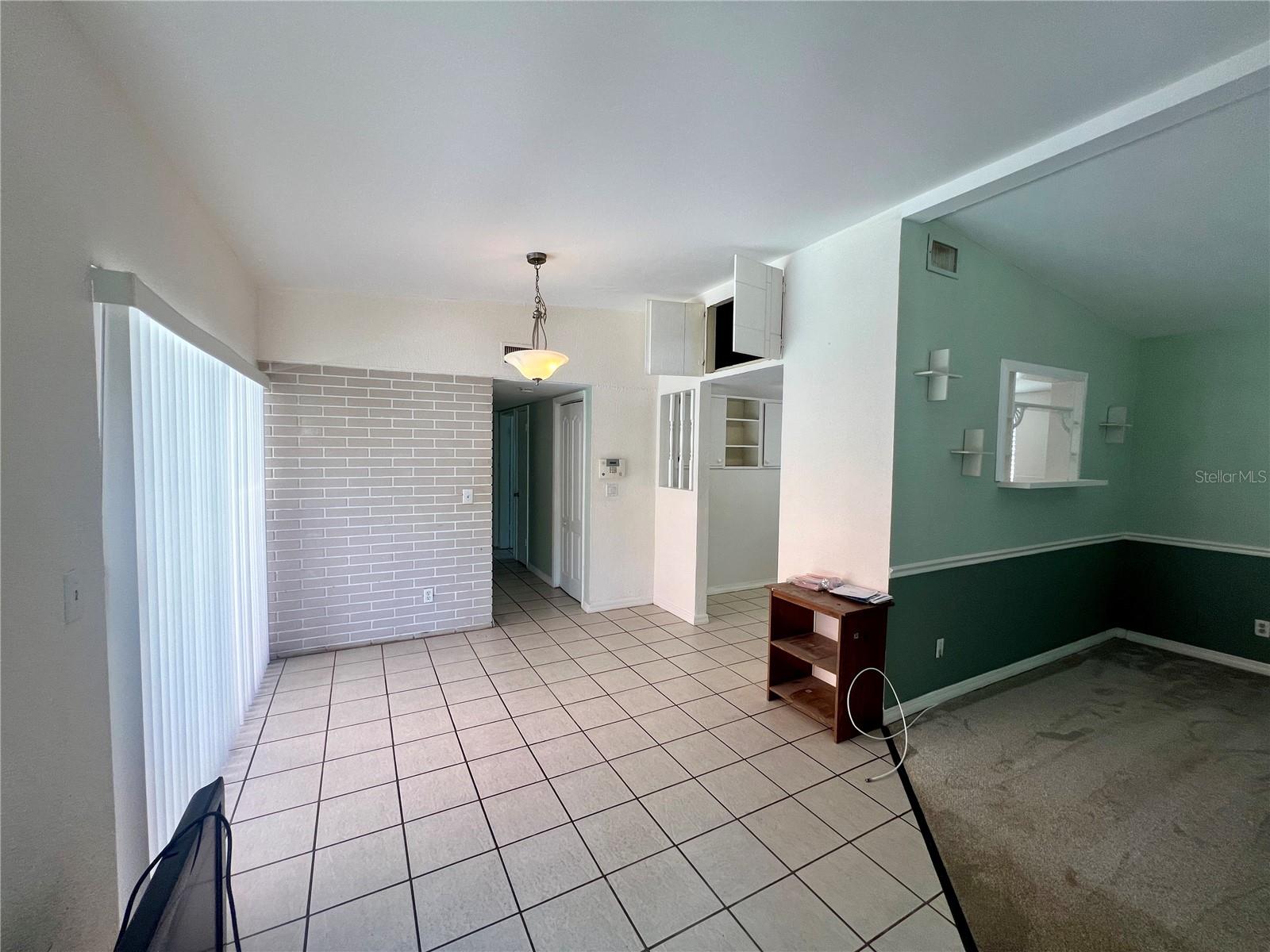 Image 5 of 24 For 2026 Burlington Avenue N