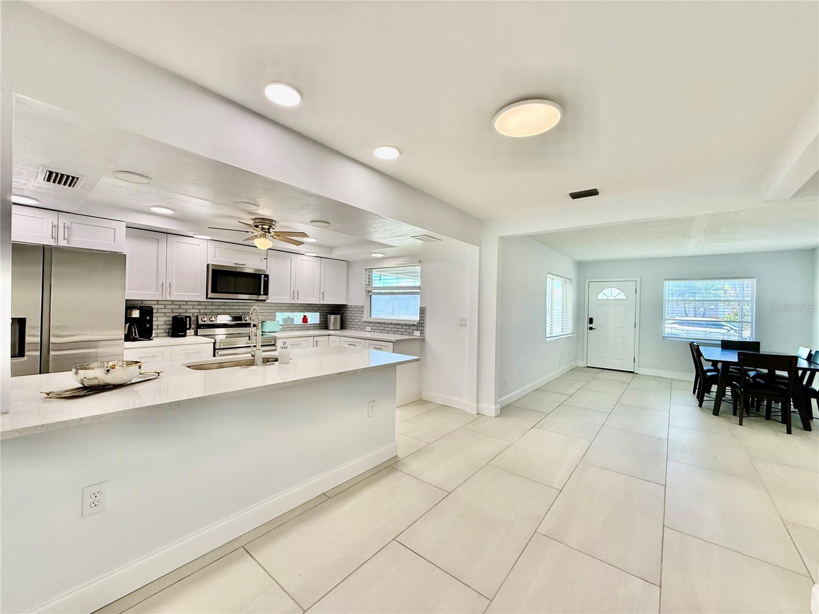 Image 12 of 33 For 11355 2nd Street E