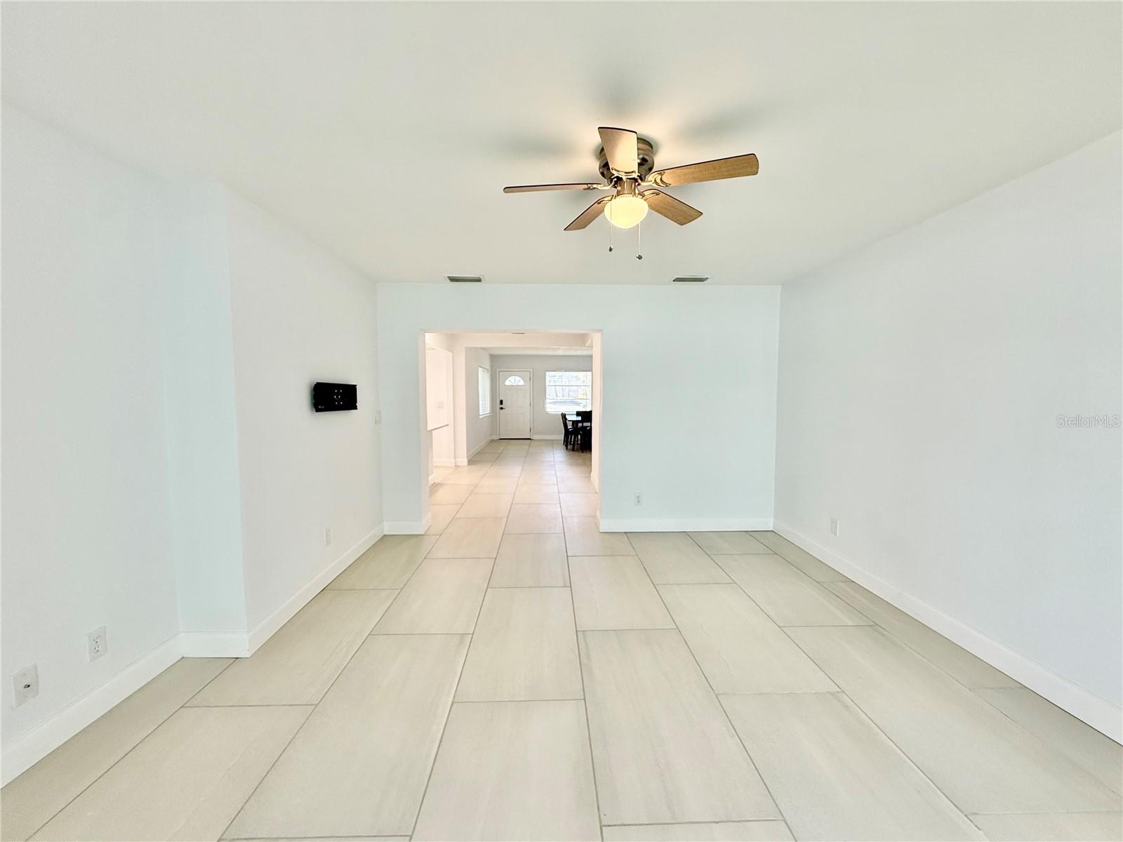 Image 15 of 33 For 11355 2nd Street E